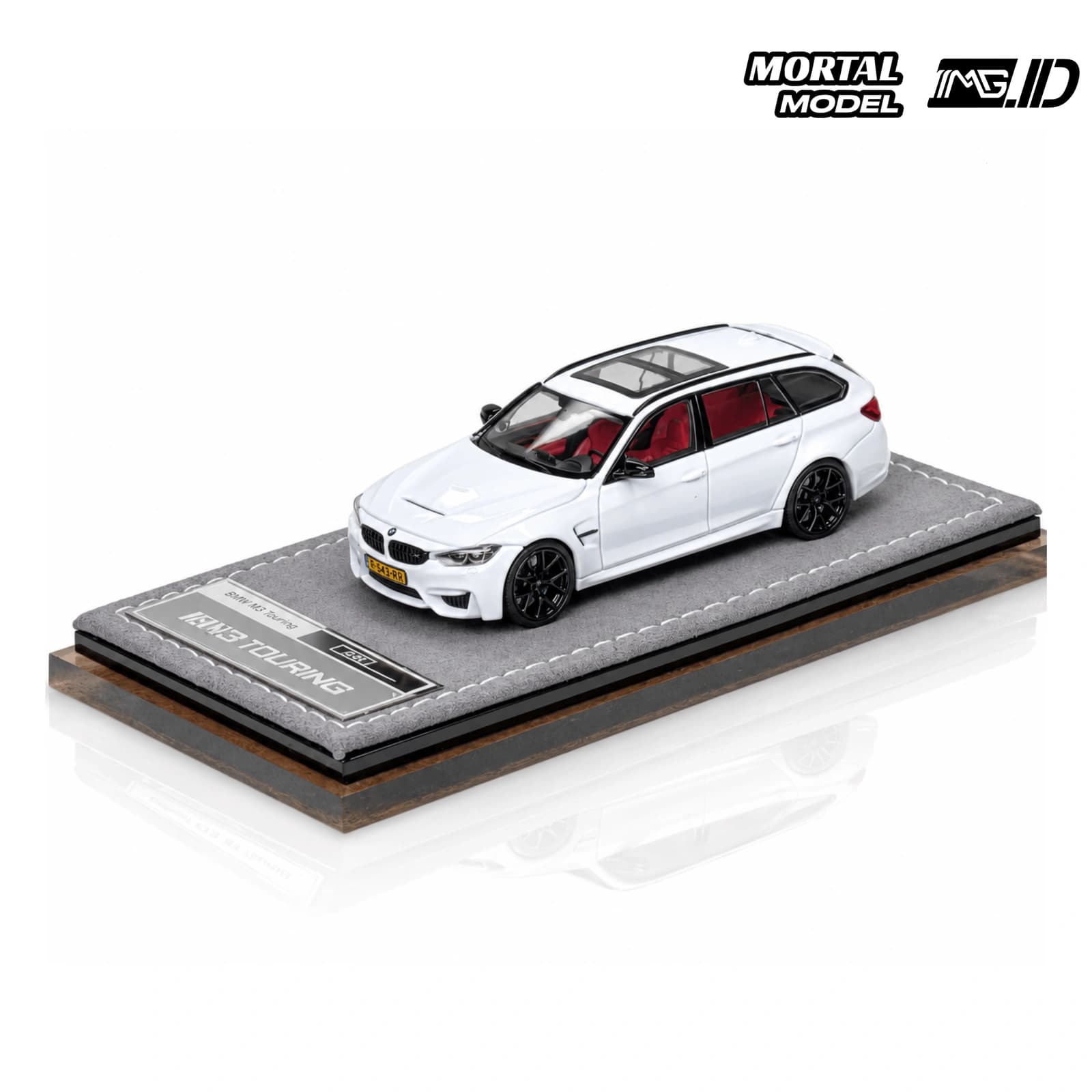 Mortal Model 1:64 BMW M3 CS F81 Wagon Pearl White 2