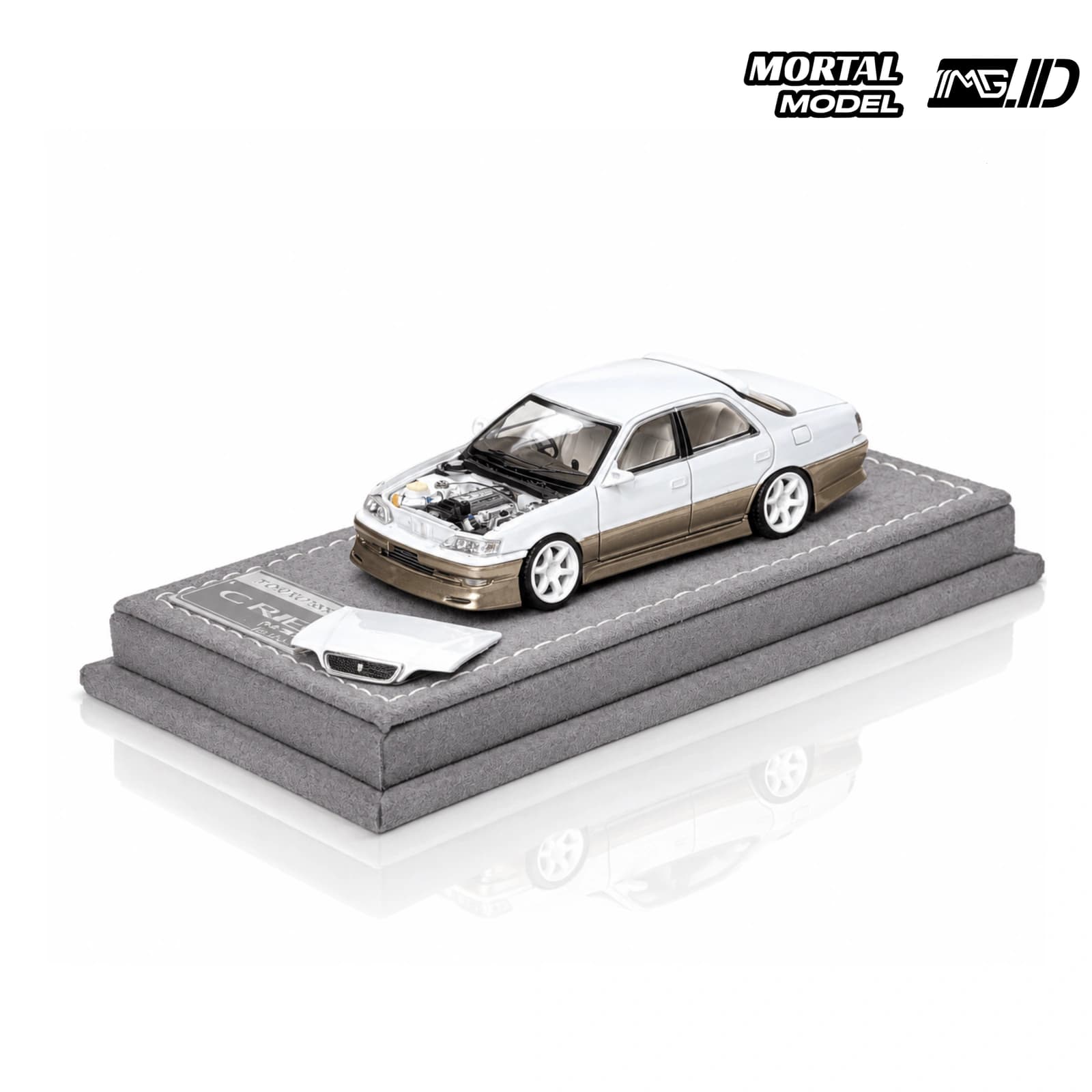Mortal Model 1:64 Toyota Cresta 2.5 Roulant G Gold and White Limited 1499 Pcs 2