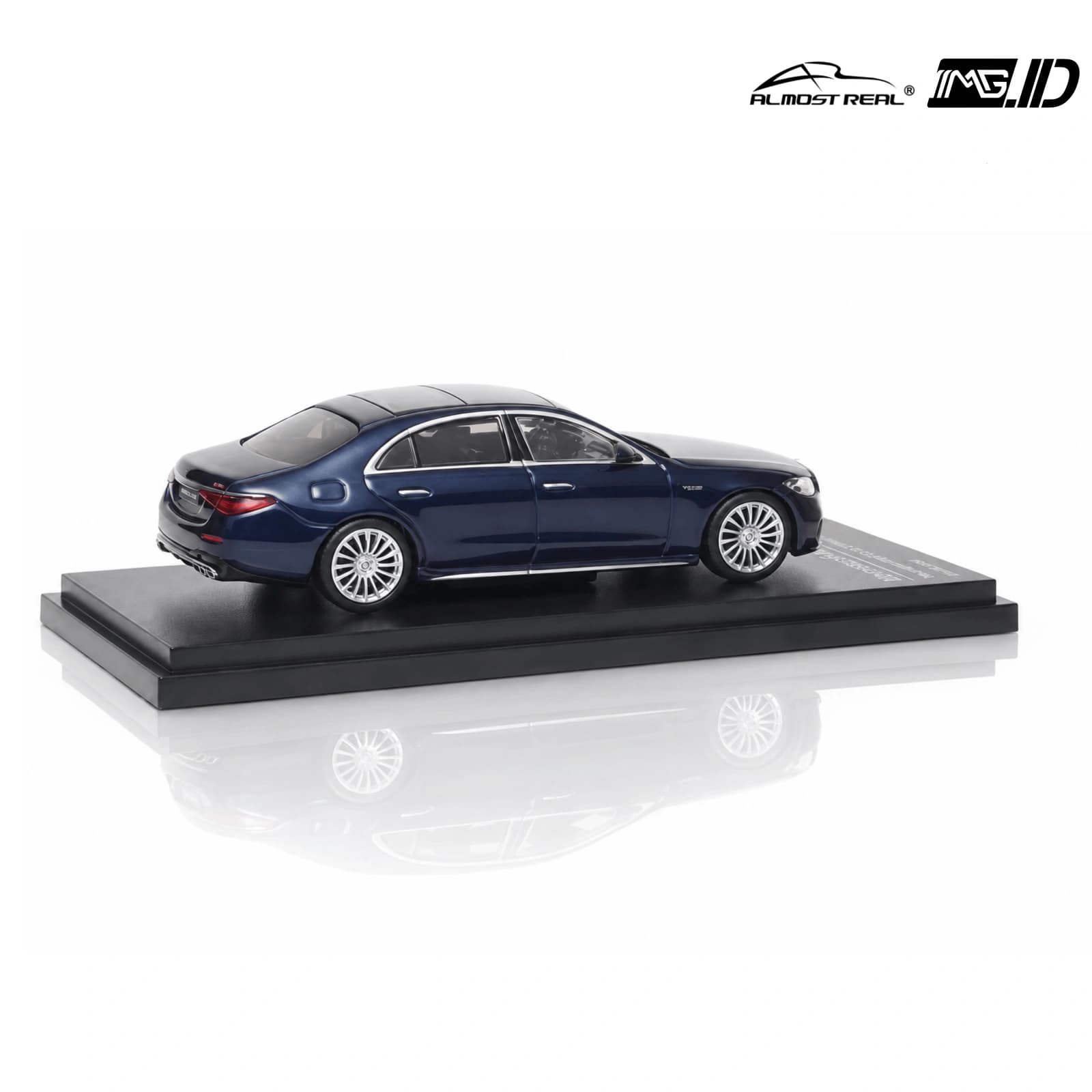 AR Box 1:64 Mercedes AMG S 63 Performace Nautic Blue 4
