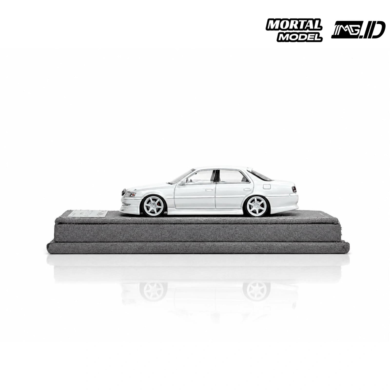 Mortal Model 1:64 Toyota Cresta APA XPO China 2025 White Limited 999 Pcs 2