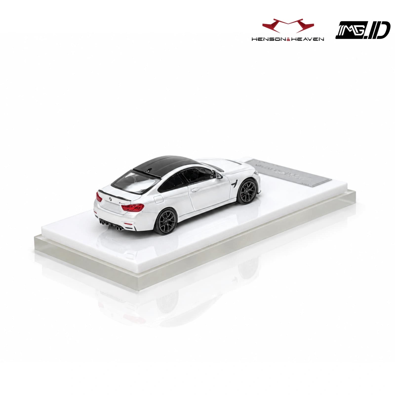 Henson and Heaven 1:64 BMW M4 CS F82 Snow White 5